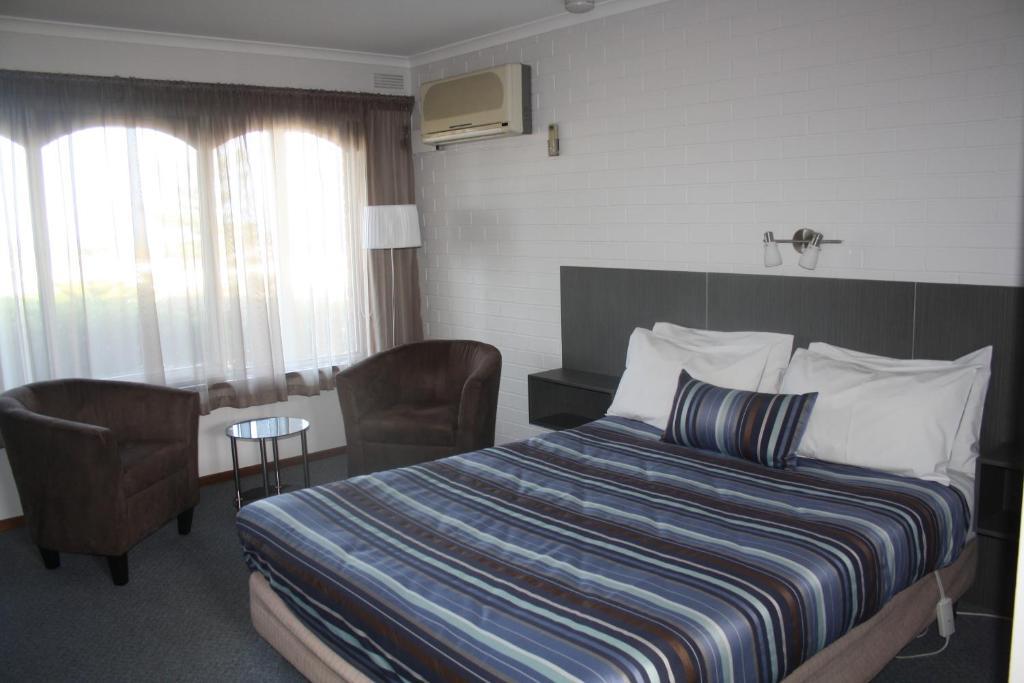 Raglan Motor Inn Варрнамбул Номер фото