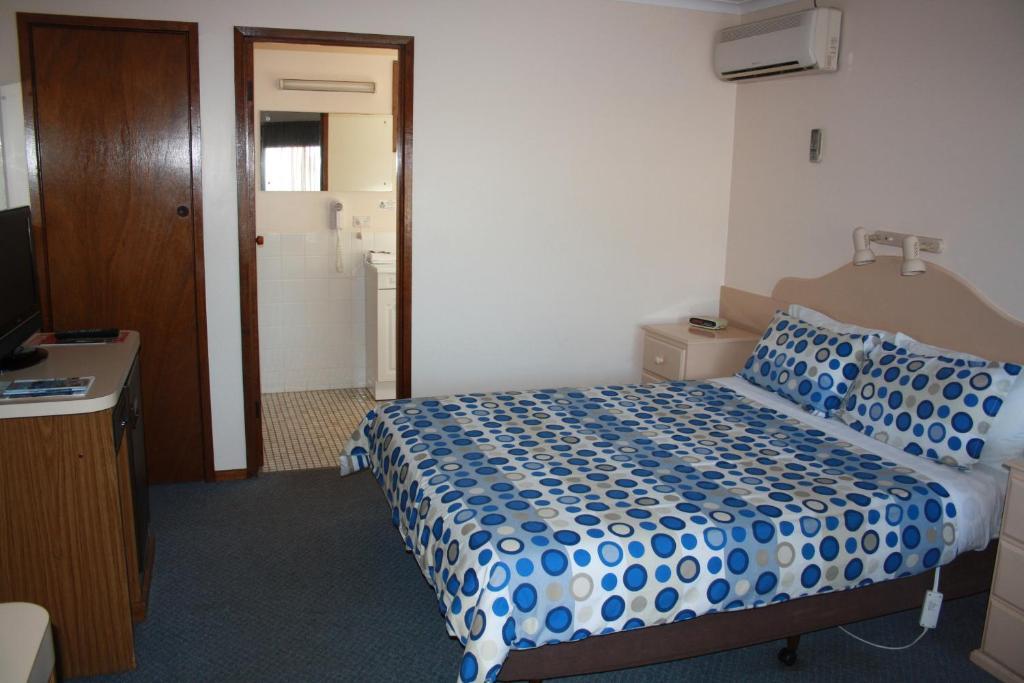 Raglan Motor Inn Варрнамбул Номер фото